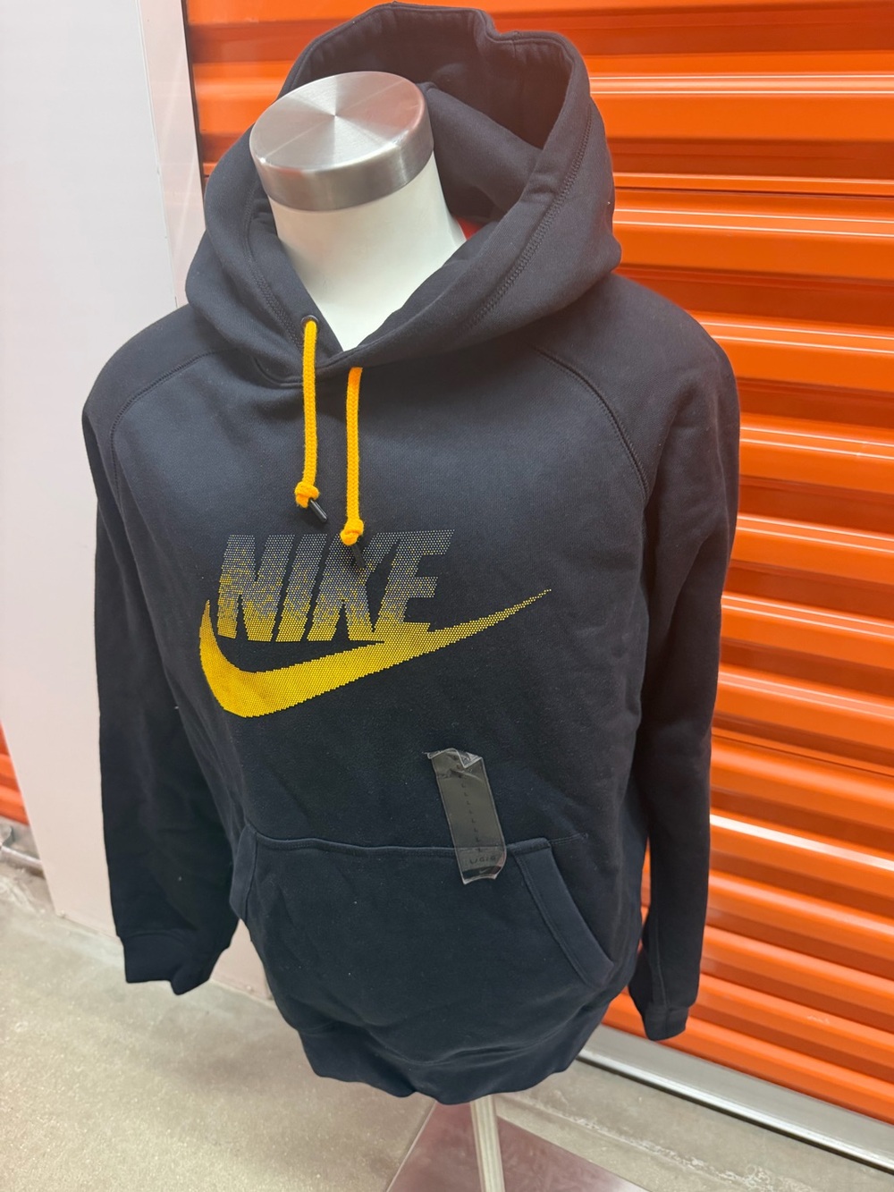 NWT Nike Men's Black Hoodie with Yellow Logo 823876 010 Size L
